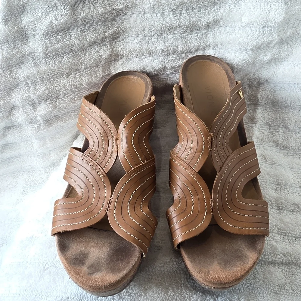 VIONIC Malorie Raffia Platform Wedge Sandals  Womens 10M Carmel Beige *READ